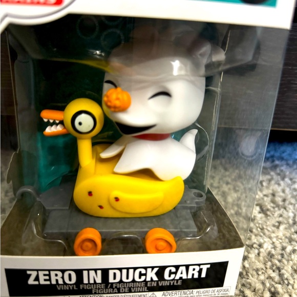 Disney Pop! Trains Zero in Duck Cart Vinyl Figure - Picture 2 of 6